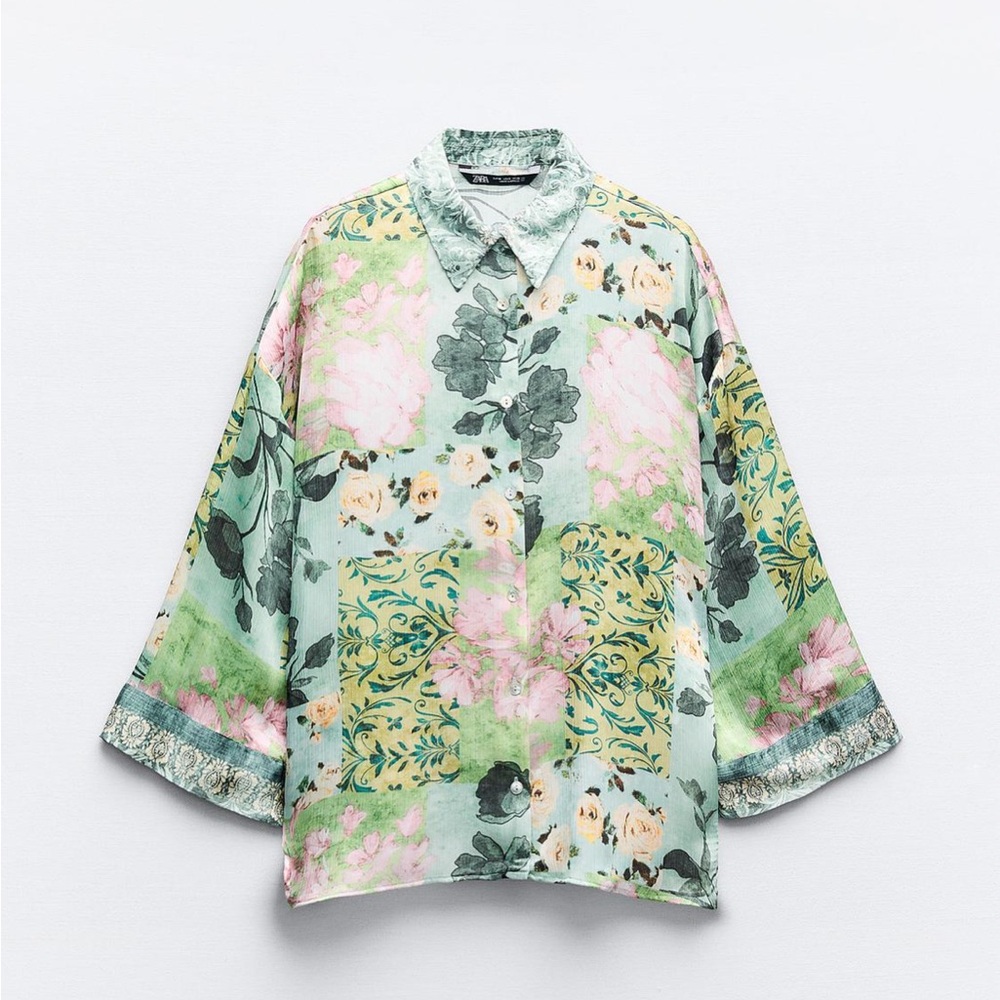 Cute dressy long sleeve shirt
Size S
Brand Zara